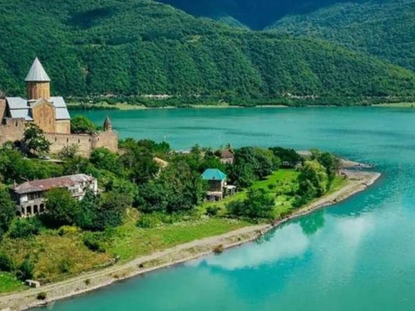 Tbilisi (Ananuri-Gudauri-Tbilisi Tour)